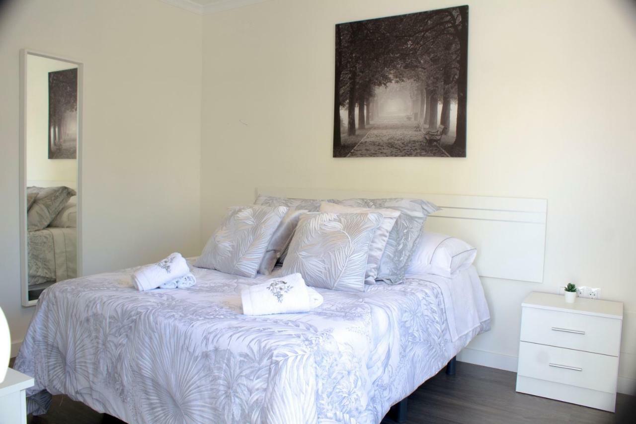 La Carihuela - Torremolinos Alquiler De Casa Vacacional Malaga Екстер'єр фото